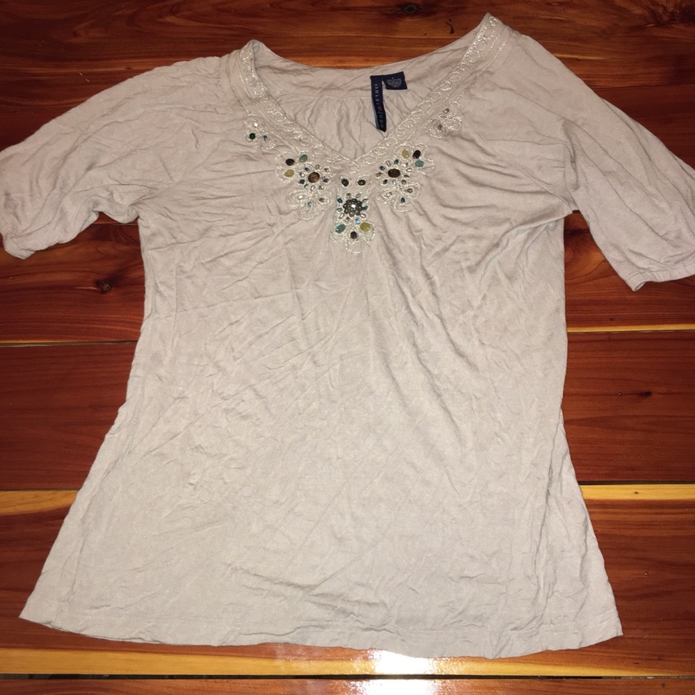 Ladies Ashley Judd Jeweled Blouse